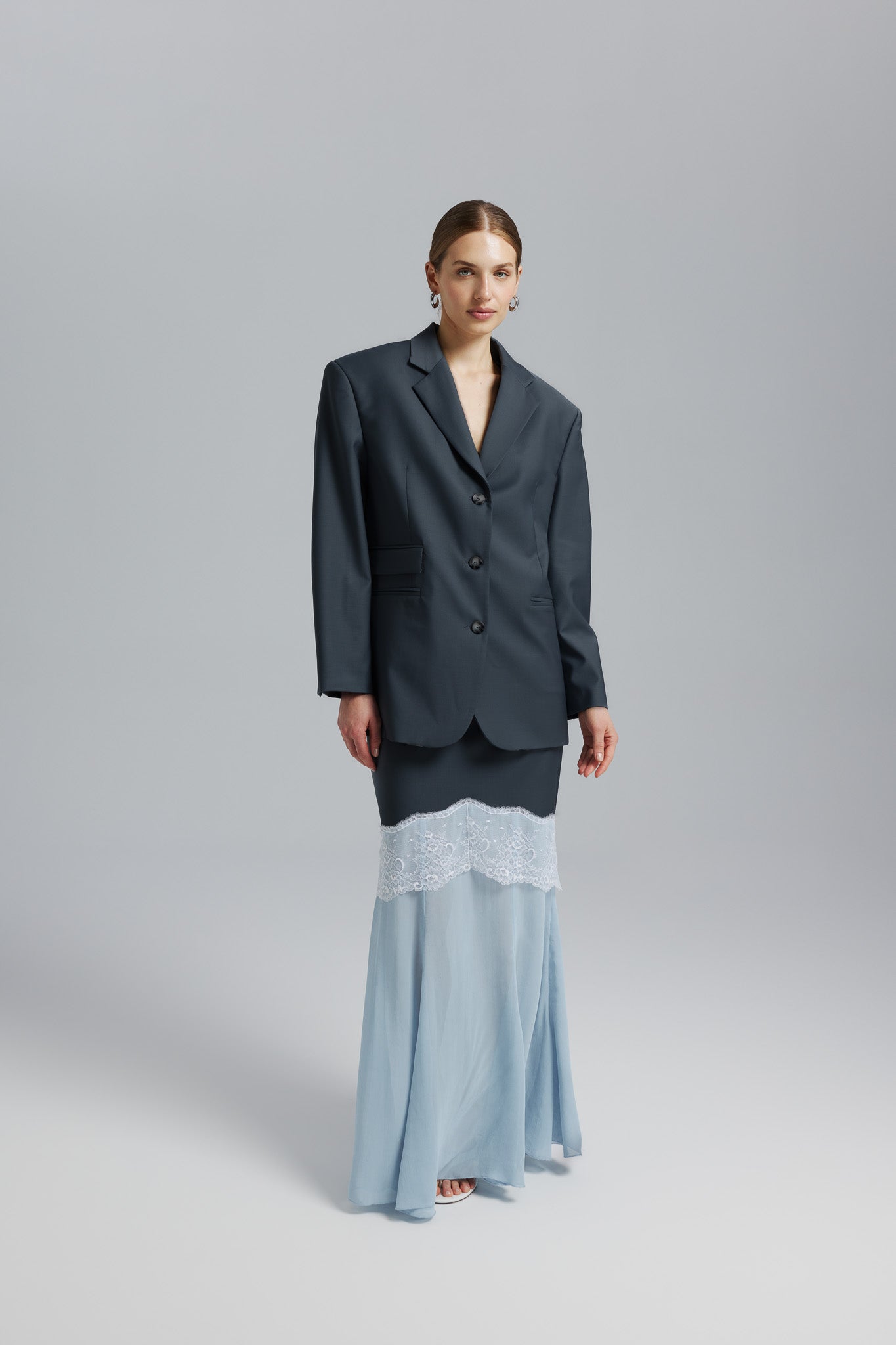 Płaszcze, kurtki, marynarki