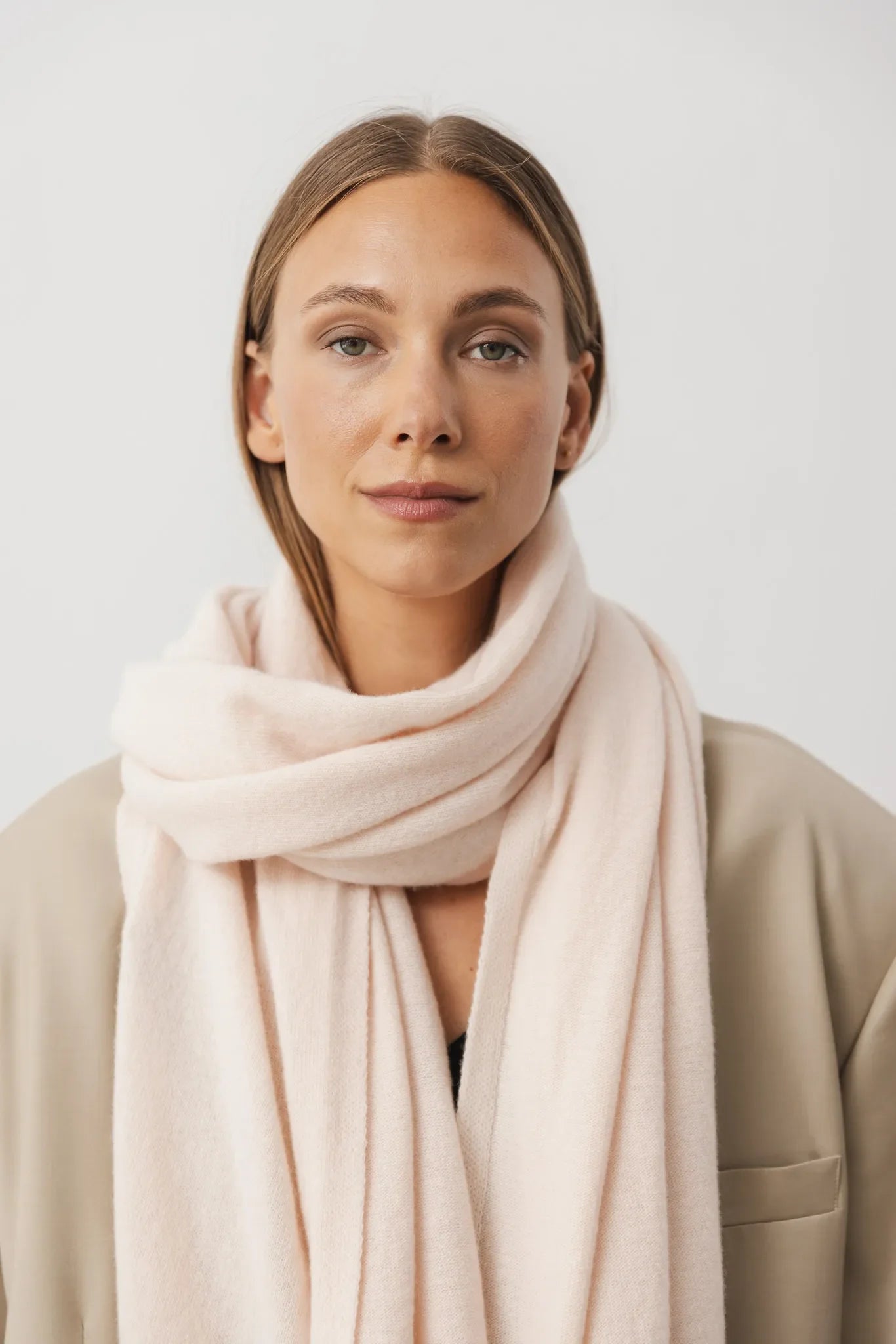 Szalik Gigi Łososiowy