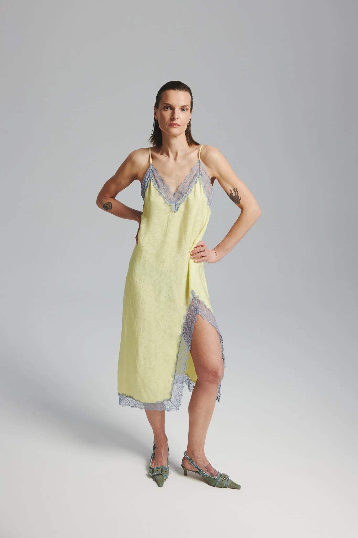 Sukienka Anya Lace Limonkowy