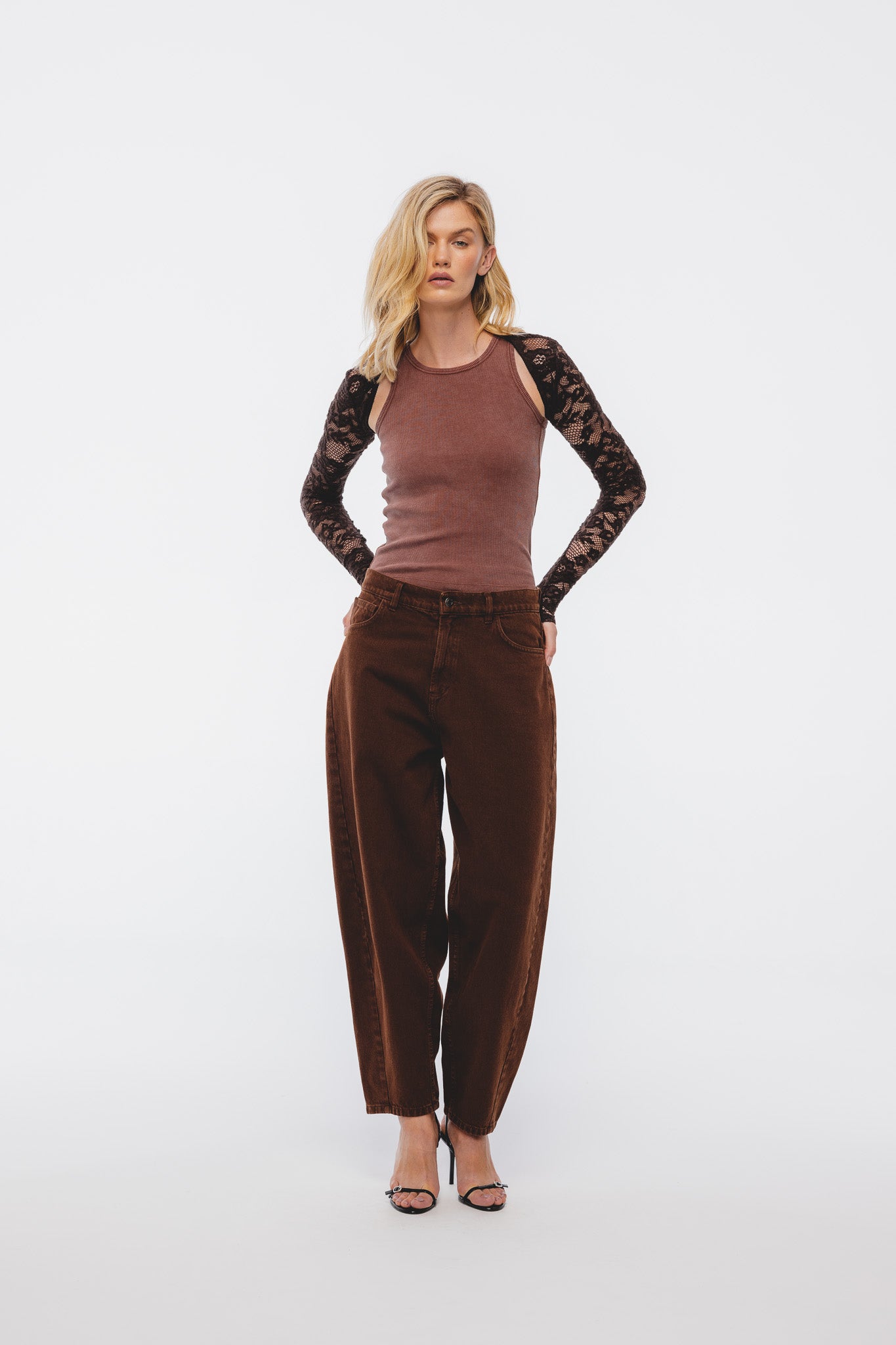 Spodnie Omena Pralinkowy