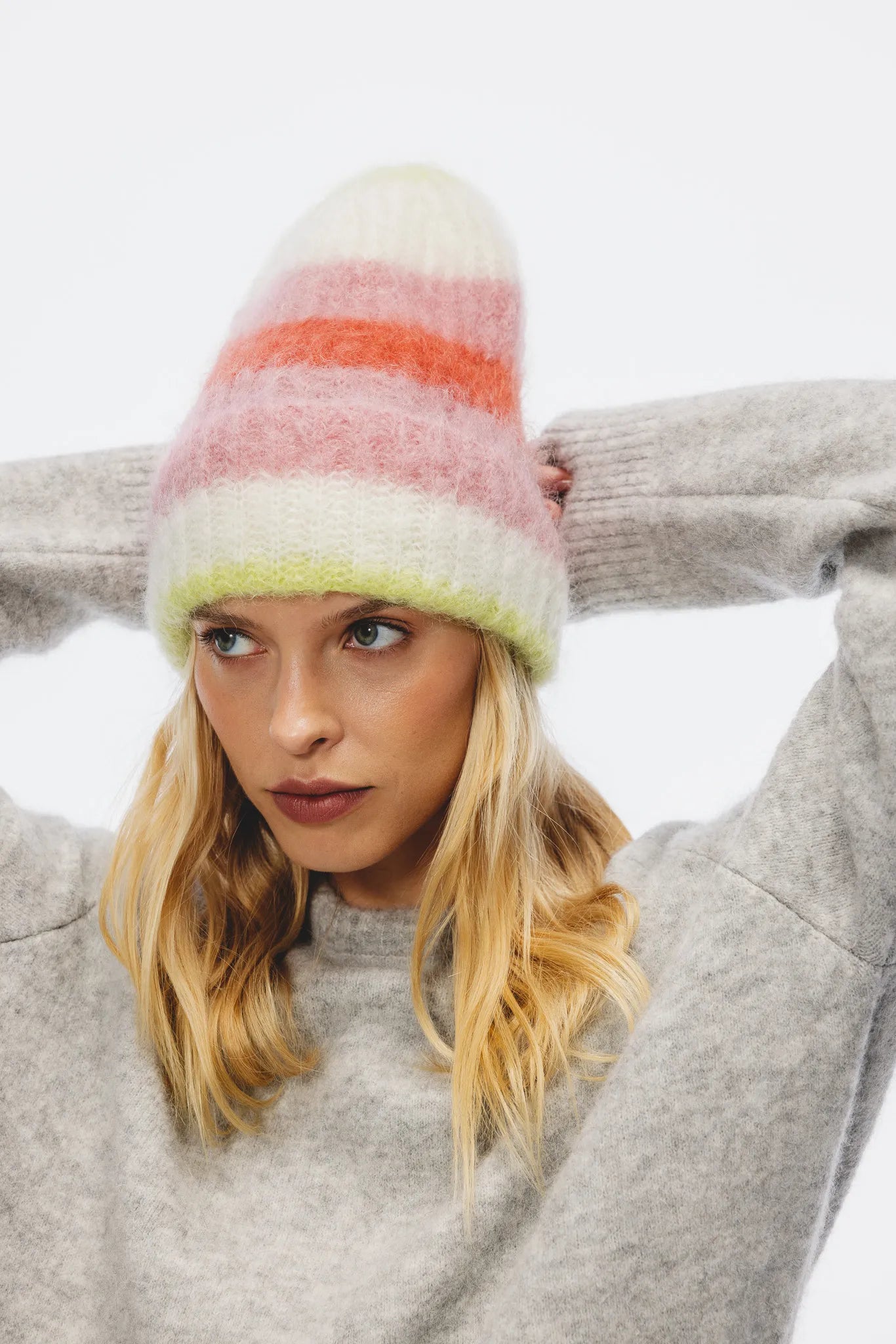 Czapka Róża Różowy