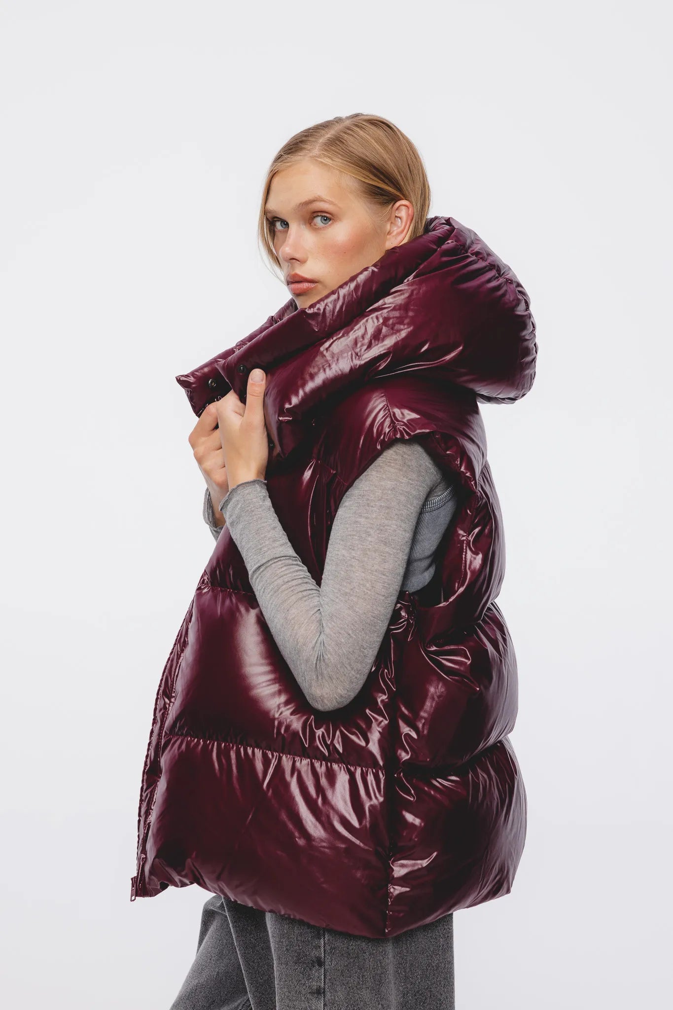 Kamizelka puchowa unisex Władzia Wiśniowy